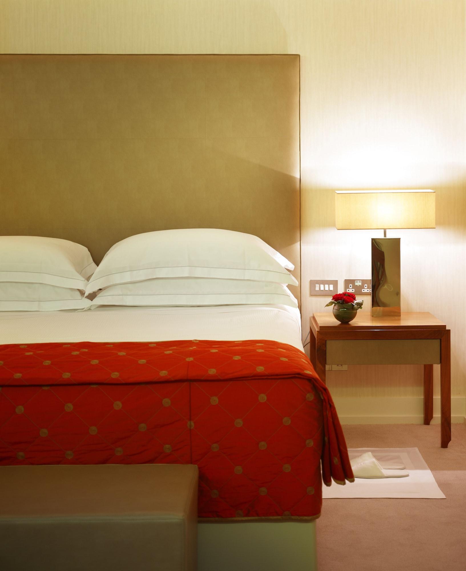 Aghadoe Heights Hotel & Spa Killarney Eksteriør billede A bedroom at the hotel