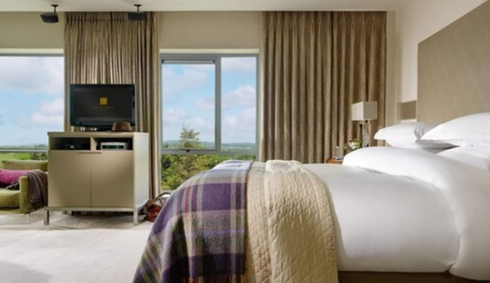 Aghadoe Heights Hotel & Spa Killarney Eksteriør billede A bedroom at the hotel