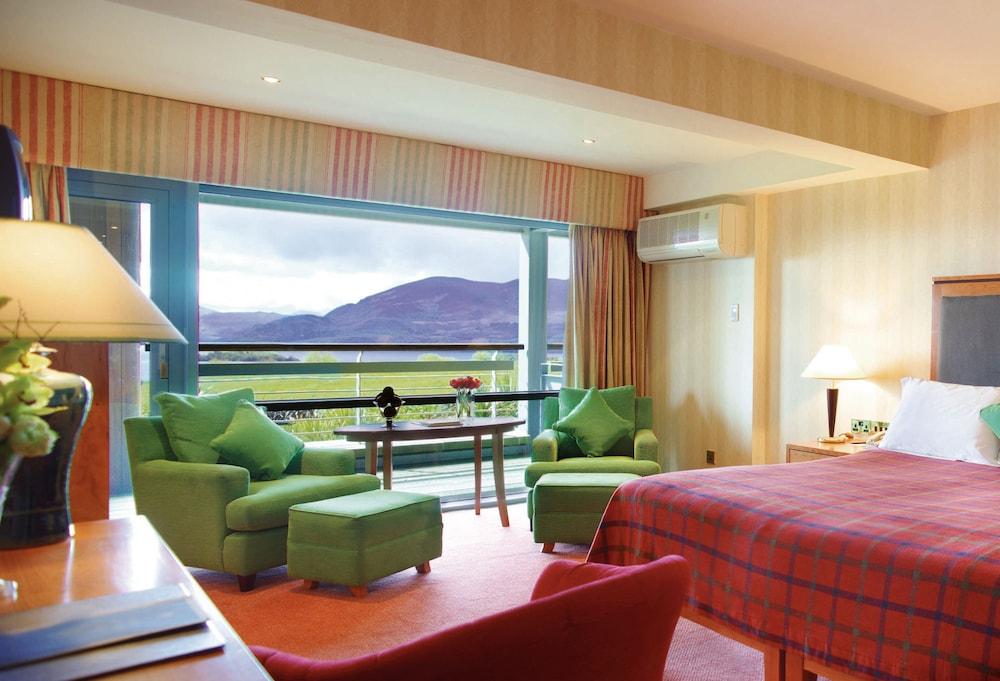Aghadoe Heights Hotel & Spa Killarney Eksteriør billede A room at the Killarney International Hotel