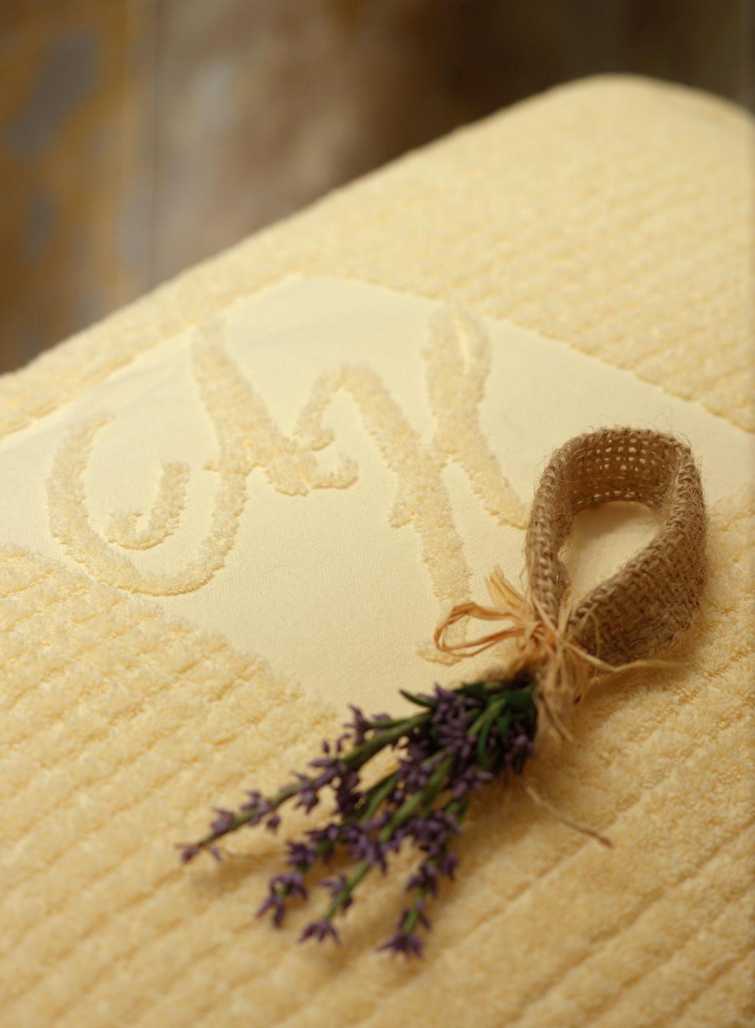 Aghadoe Heights Hotel & Spa Killarney Eksteriør billede A bath sponge