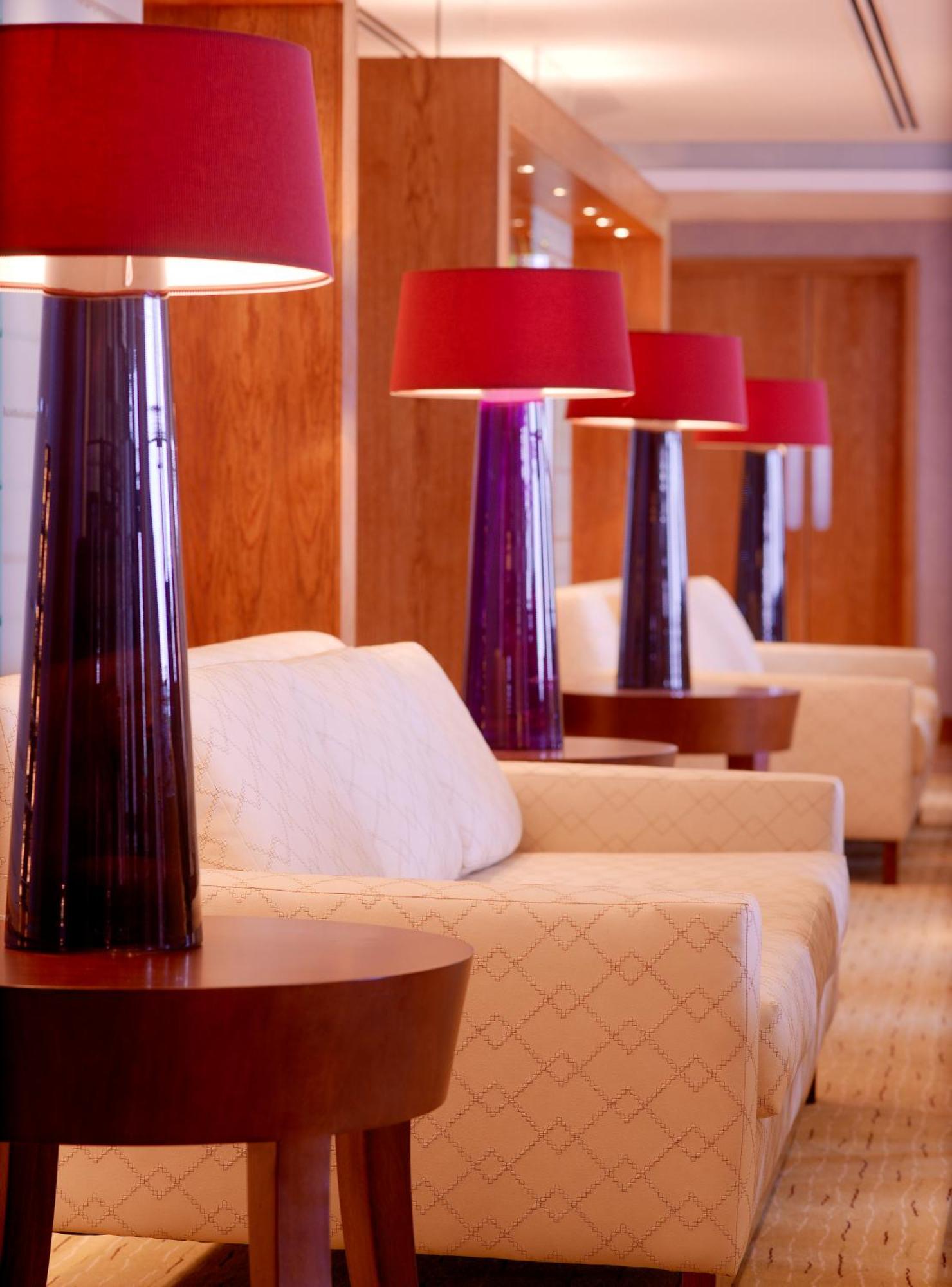 Aghadoe Heights Hotel & Spa Killarney Eksteriør billede The interior of the lounge