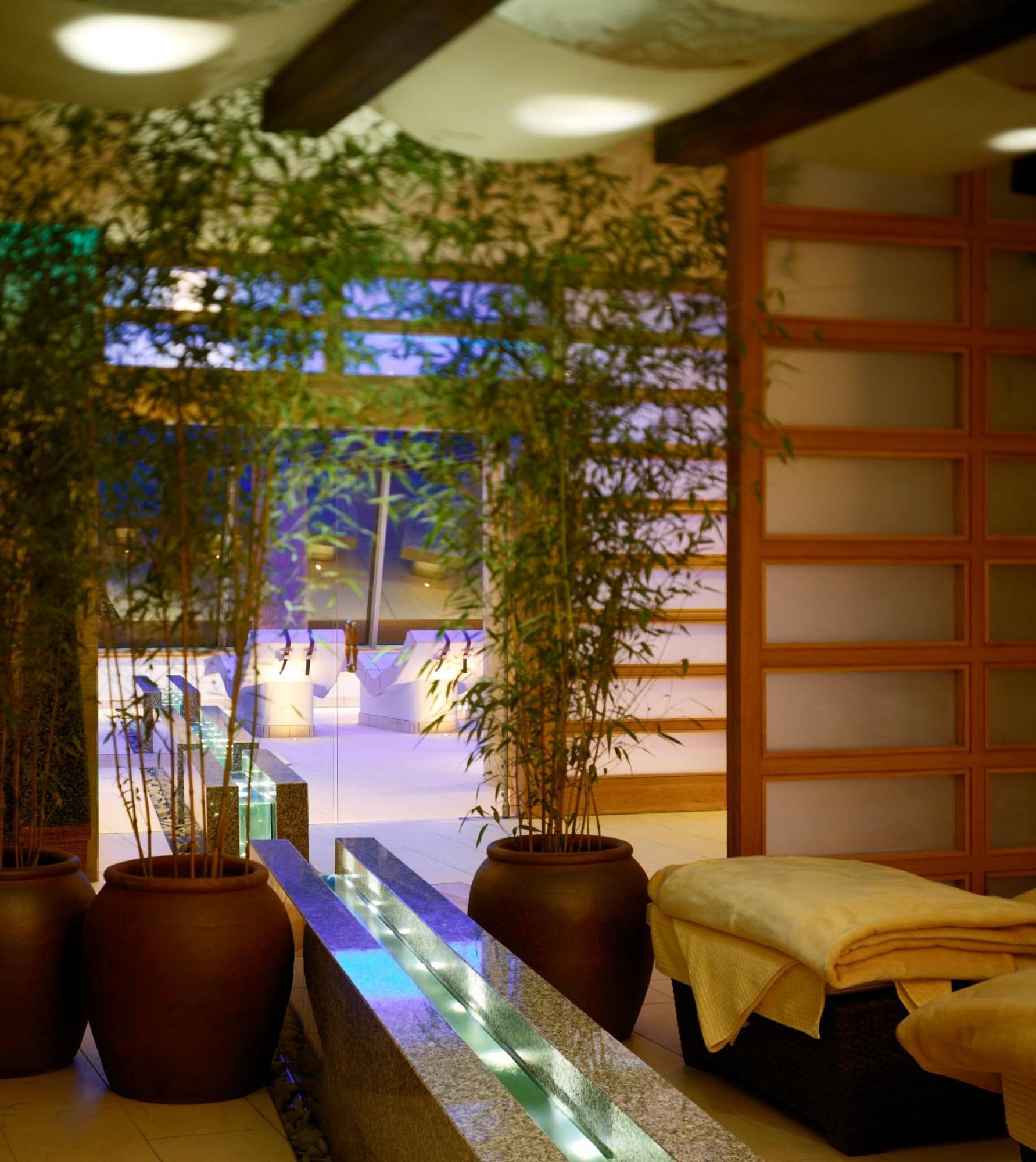 Aghadoe Heights Hotel & Spa Killarney Værelse billede The spa at the Mandarin Oriental, Munich