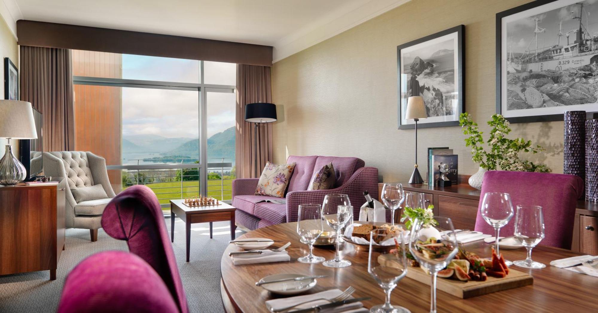 Aghadoe Heights Hotel & Spa Killarney Eksteriør billede The interior of a suite at the Killarney International Hotel